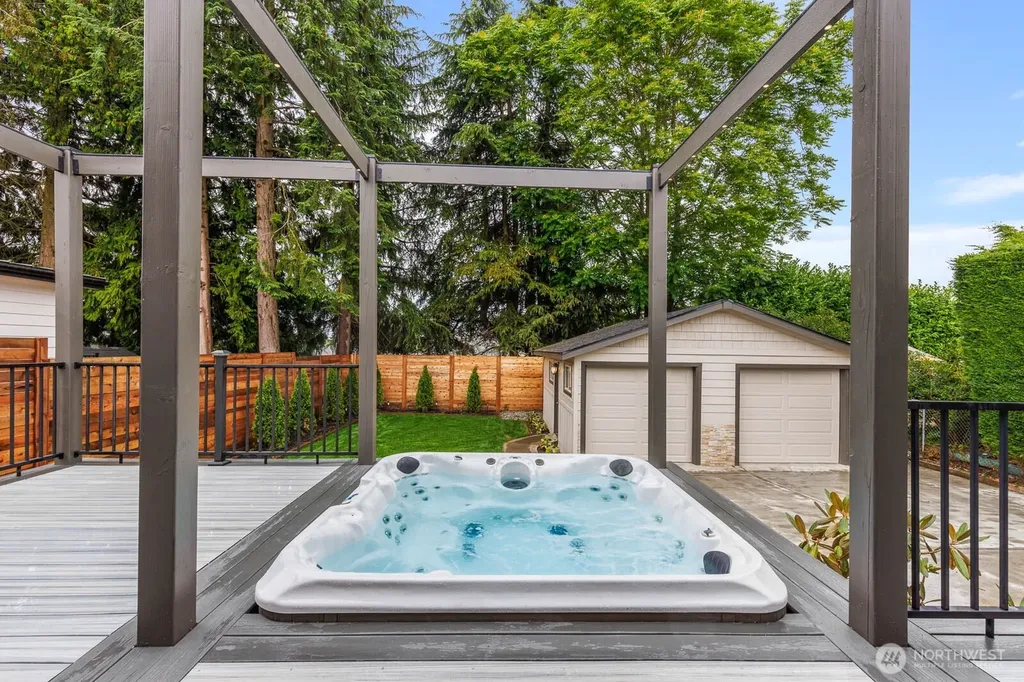 13427 5th Avenue SW Burien WA 98146