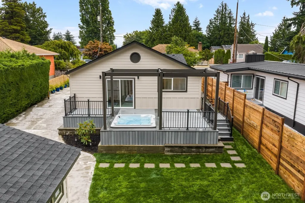 13427 5th Avenue SW Burien WA 98146