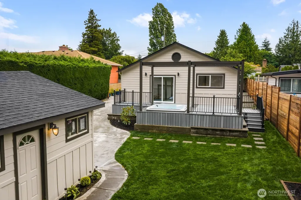 13427 5th Avenue SW Burien WA 98146