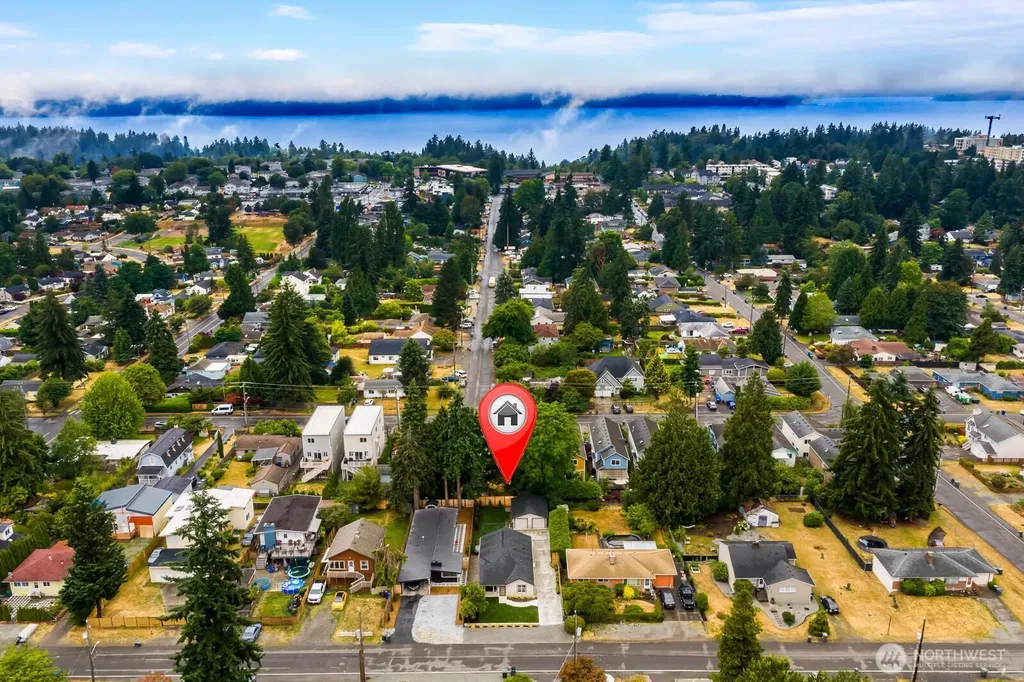 13427 5th Avenue SW Burien WA 98146