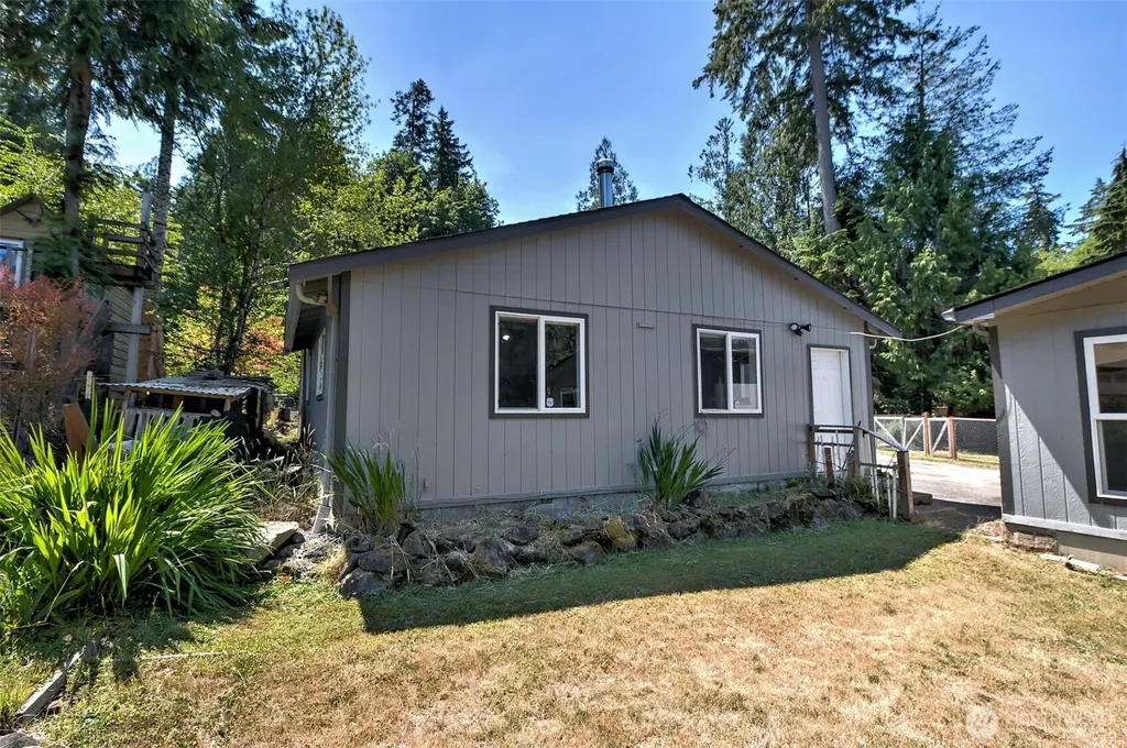 51 SE Earsley Lane Shelton WA 98584