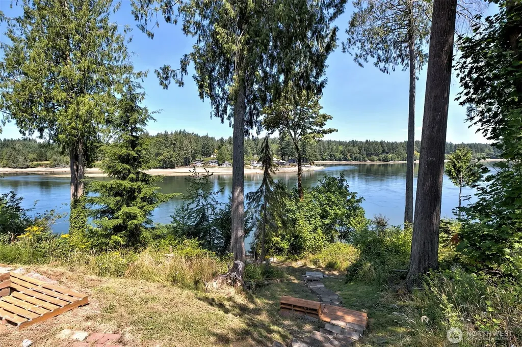 51 SE Earsley Lane Shelton WA 98584
