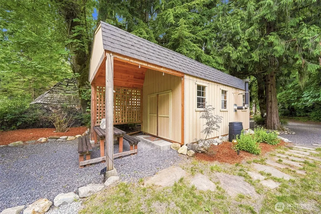28 Steelhead Tract Granite Falls WA 98252