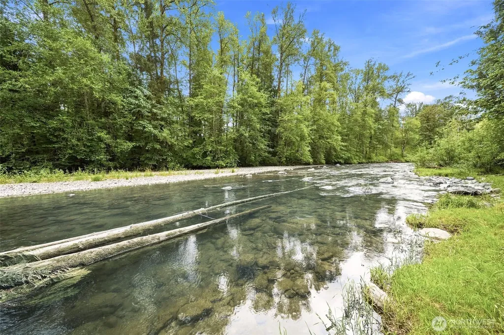 28 Steelhead Tract Granite Falls WA 98252