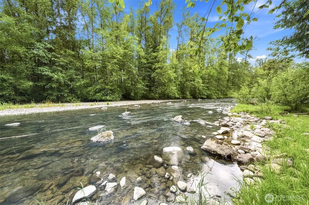 28 Steelhead Tract Granite Falls WA 98252