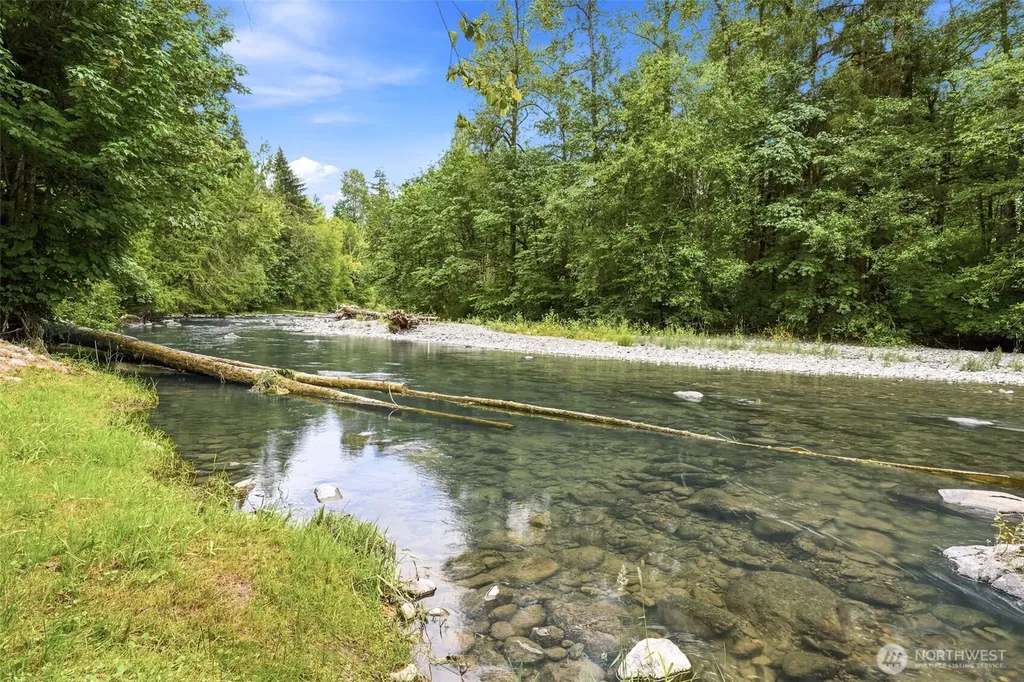 28 Steelhead Tract Granite Falls WA 98252