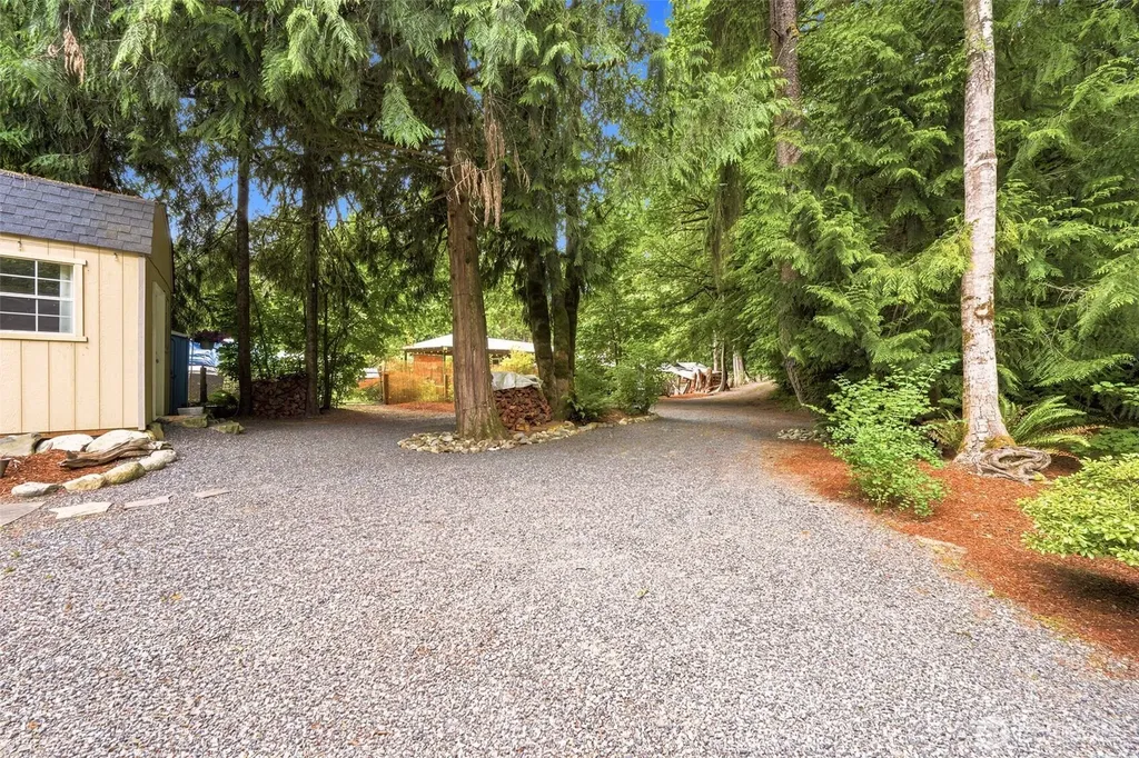 28 Steelhead Tract Granite Falls WA 98252