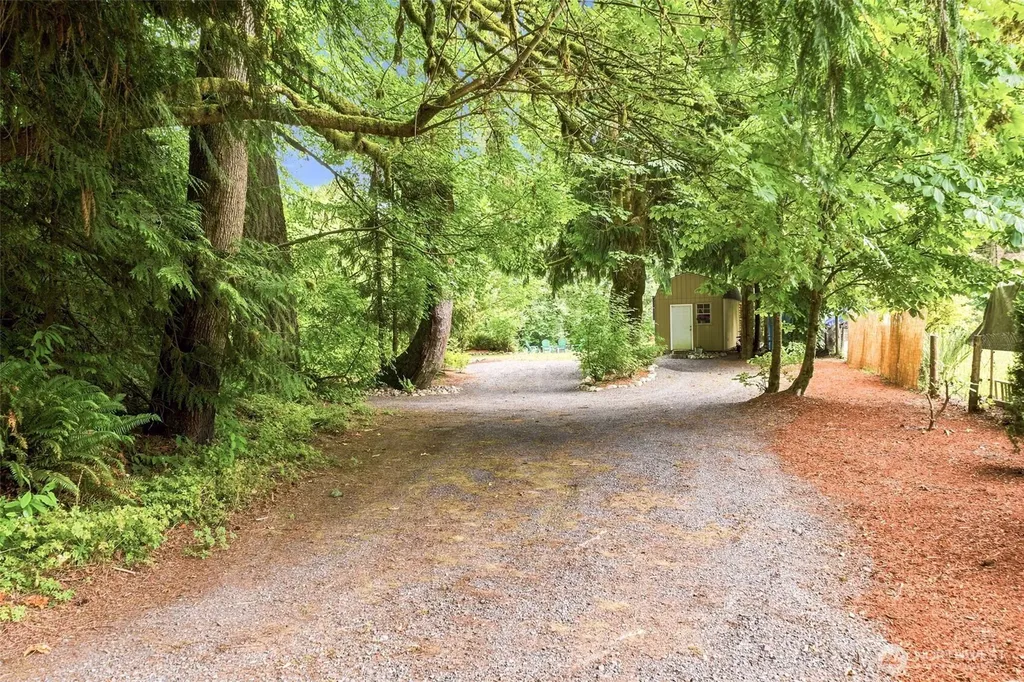 28 Steelhead Tract Granite Falls WA 98252