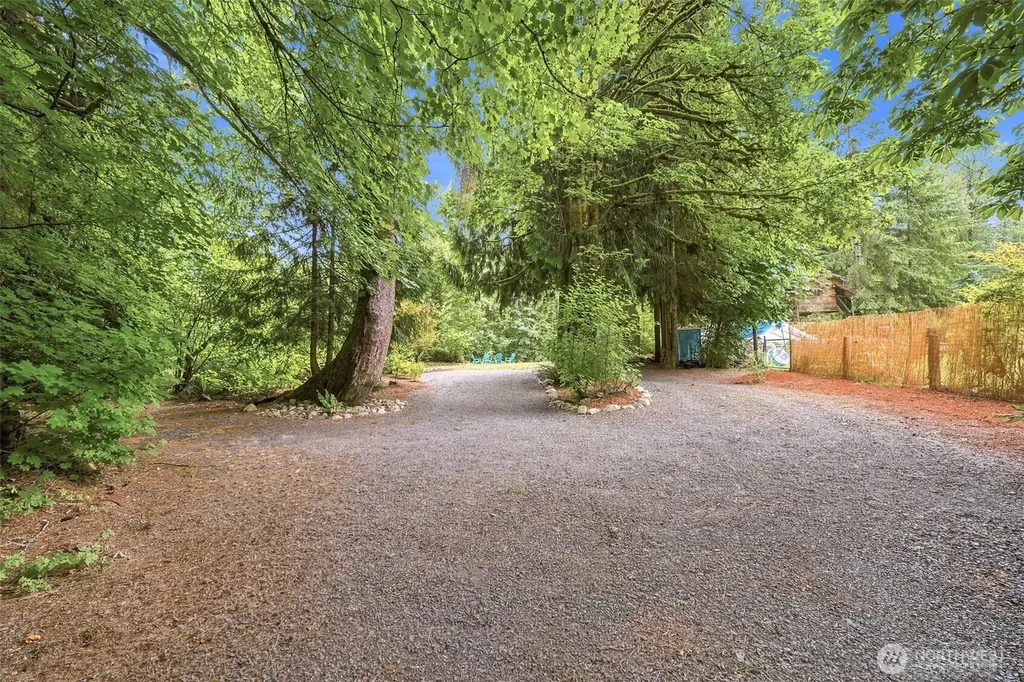 28 Steelhead Tract Granite Falls WA 98252