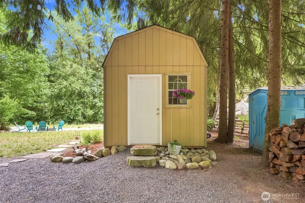 28 Steelhead Tract Granite Falls WA 98252