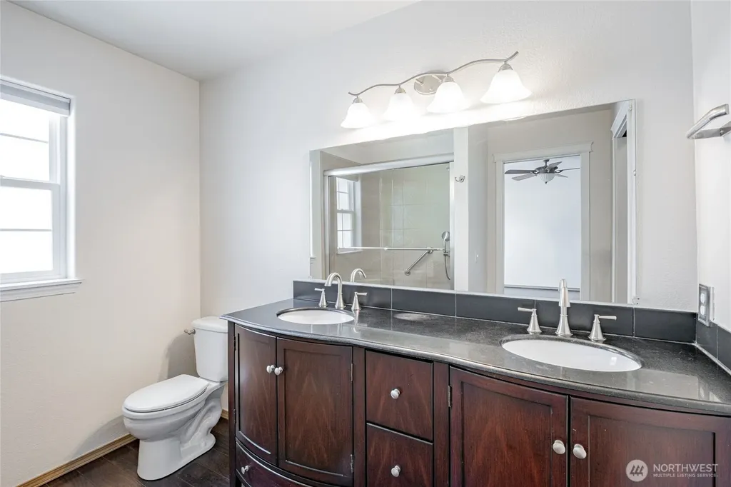 8101 Westcott Lane SE Tumwater WA 98501