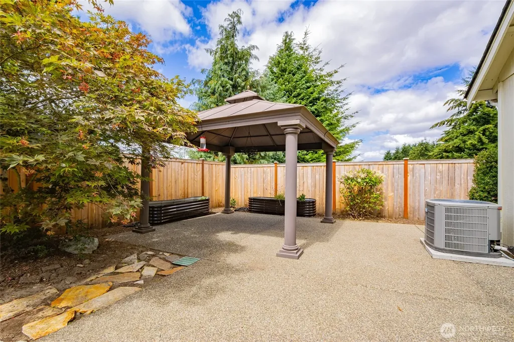 8101 Westcott Lane SE Tumwater WA 98501