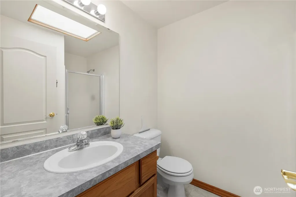 6226 Hinman Drive Clinton WA 98236