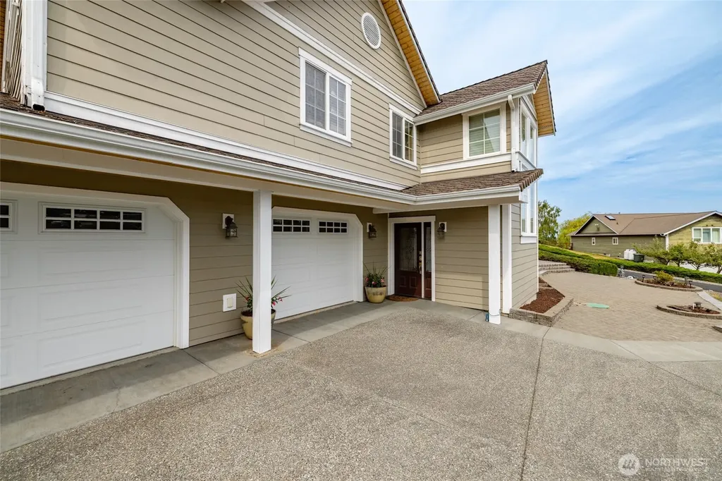 6226 Hinman Drive Clinton WA 98236