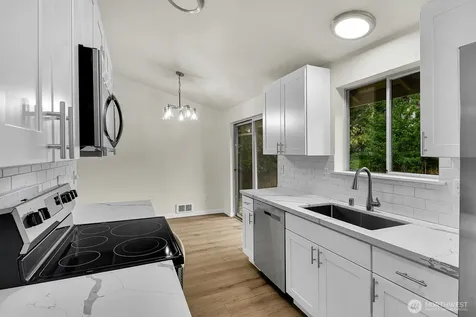 12408 82nd Avenue E Puyallup WA 98373