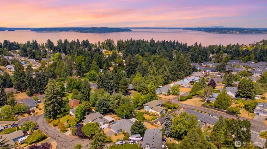 2723 Webber Court Steilacoom WA 98388