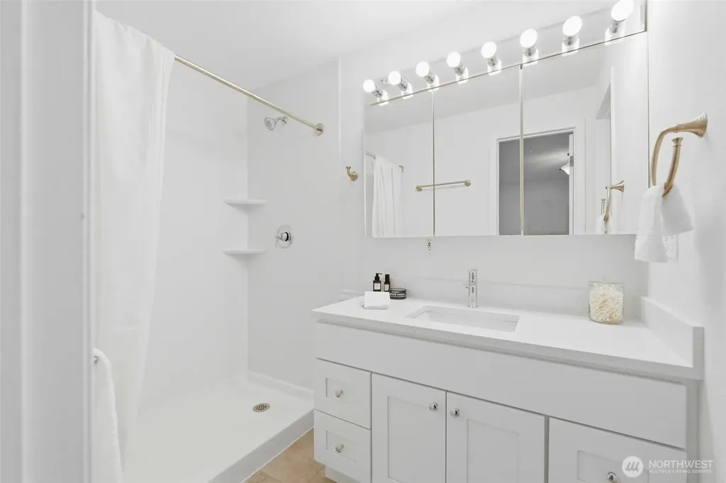 2723 Webber Court Steilacoom WA 98388