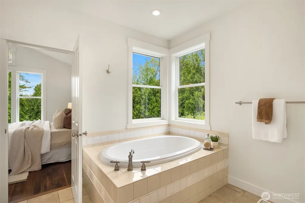 26218 SE Old Black Nugget Road Issaquah WA 98029