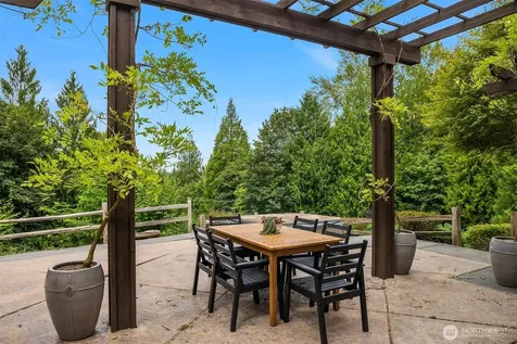 26218 SE Old Black Nugget Road Issaquah WA 98029