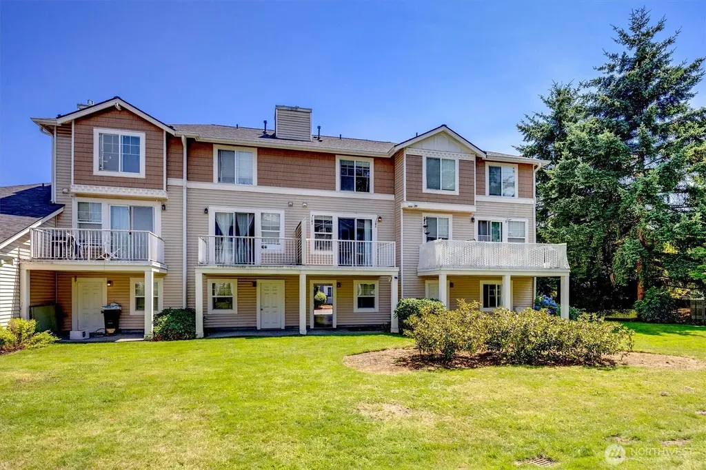 23311 61st Place S Kent WA 98032