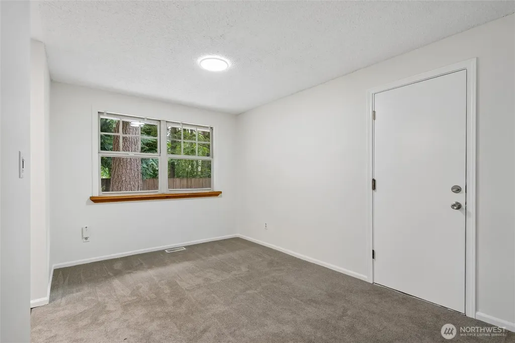6724 Alder Glen Drive SE Olympia WA 98513