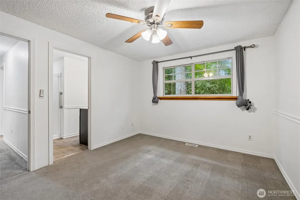 6724 Alder Glen Drive SE Olympia WA 98513