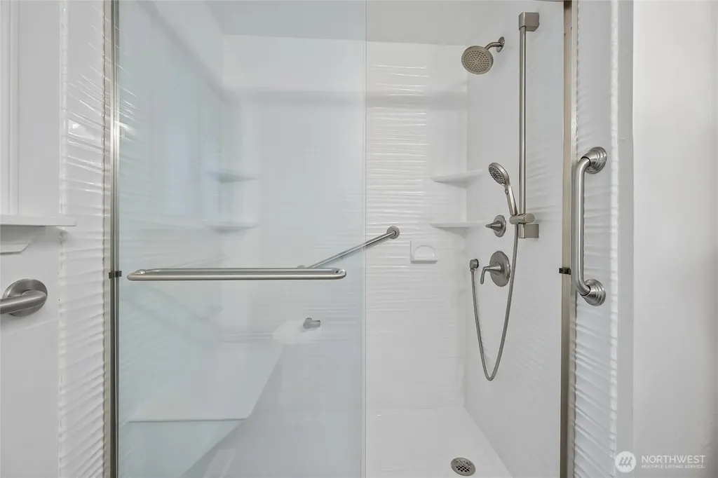 6724 Alder Glen Drive SE Olympia WA 98513