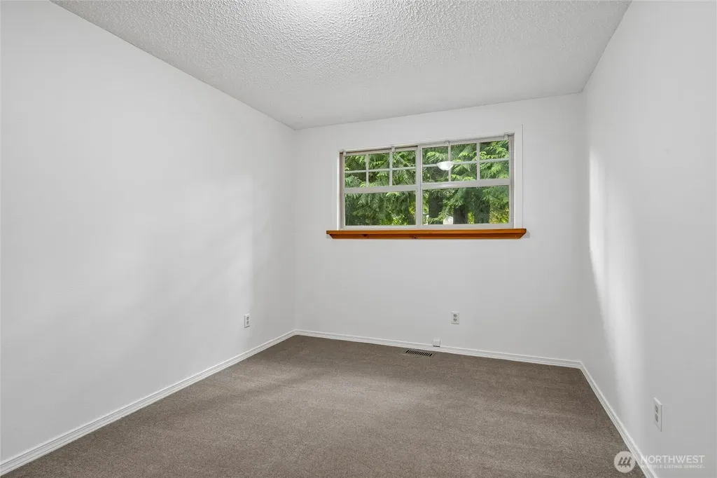 6724 Alder Glen Drive SE Olympia WA 98513