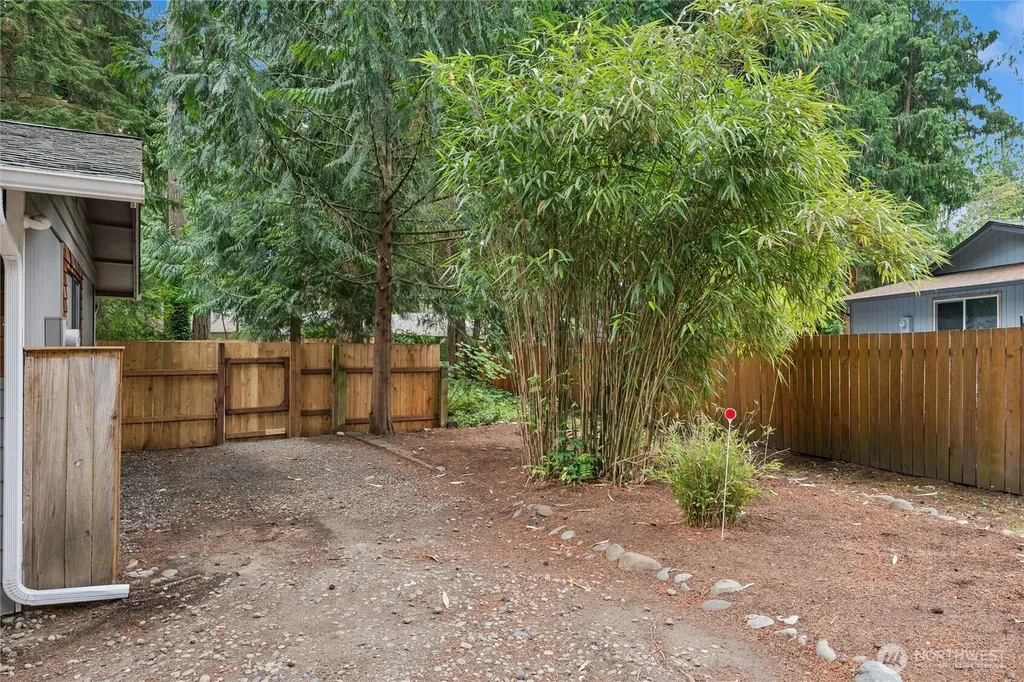 6724 Alder Glen Drive SE Olympia WA 98513
