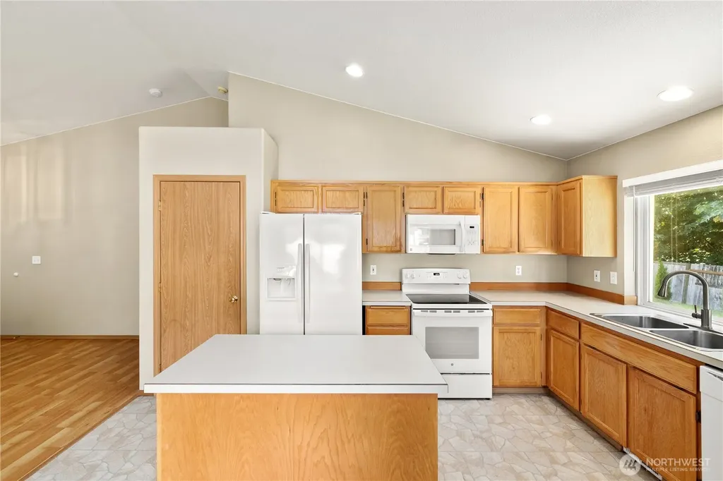 15015 105th Avenue SE Yelm WA 98597