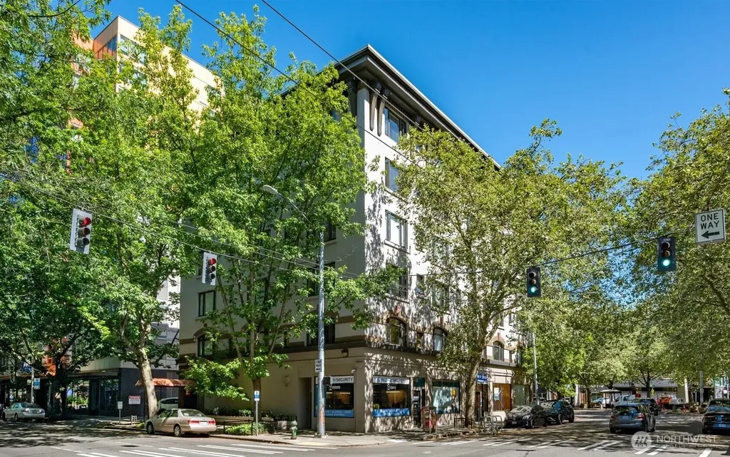 2700 4th Avenue Seattle WA 98121