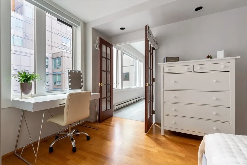 2700 4th Avenue Seattle WA 98121
