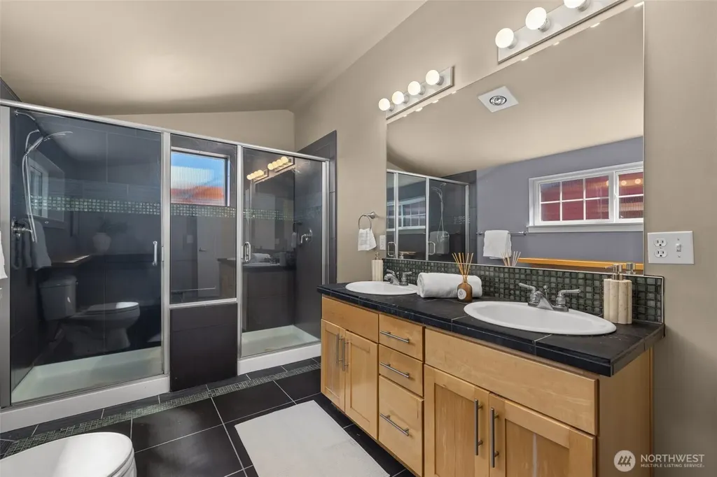 3609 Interlake Avenue N Seattle WA 98103