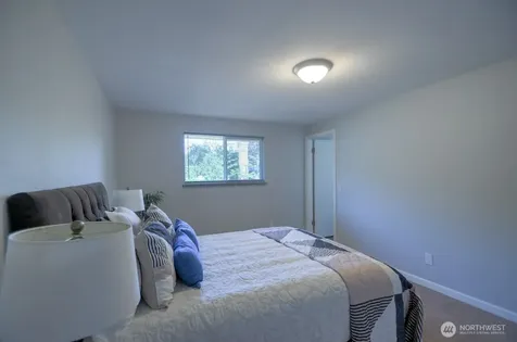 2208 Angela Street SE Lacey WA 98503
