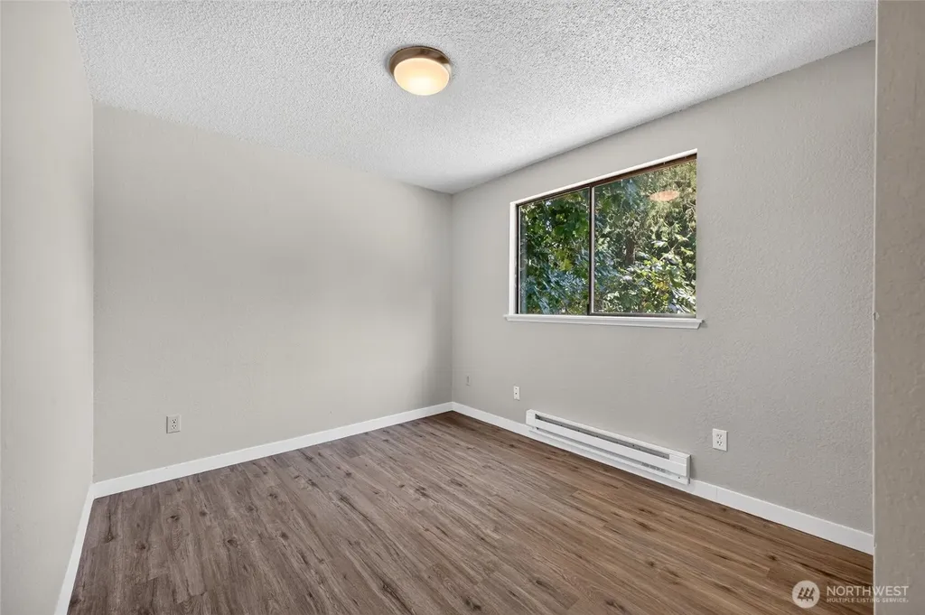7655 E Karen Lane Port Orchard WA 98366