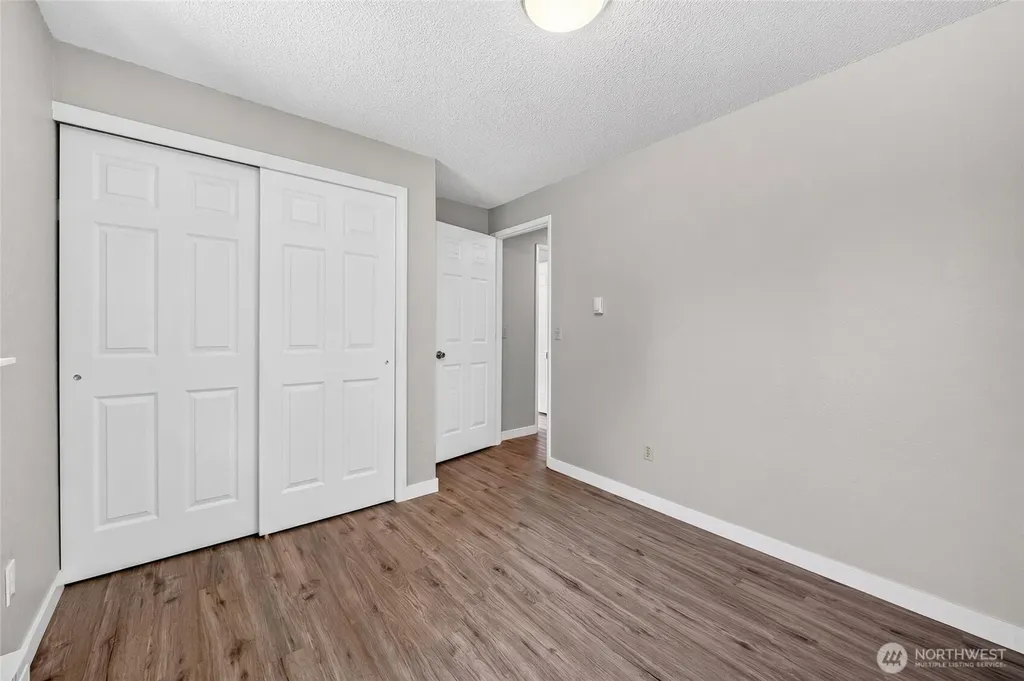 7655 E Karen Lane Port Orchard WA 98366