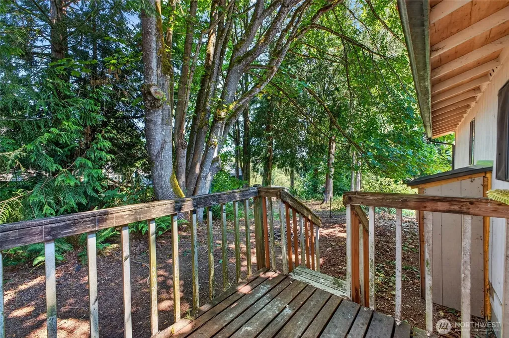 7655 E Karen Lane Port Orchard WA 98366