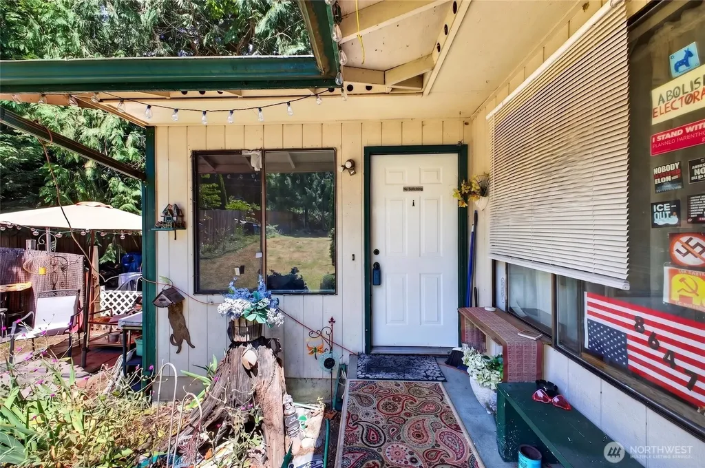 7655 E Karen Lane Port Orchard WA 98366