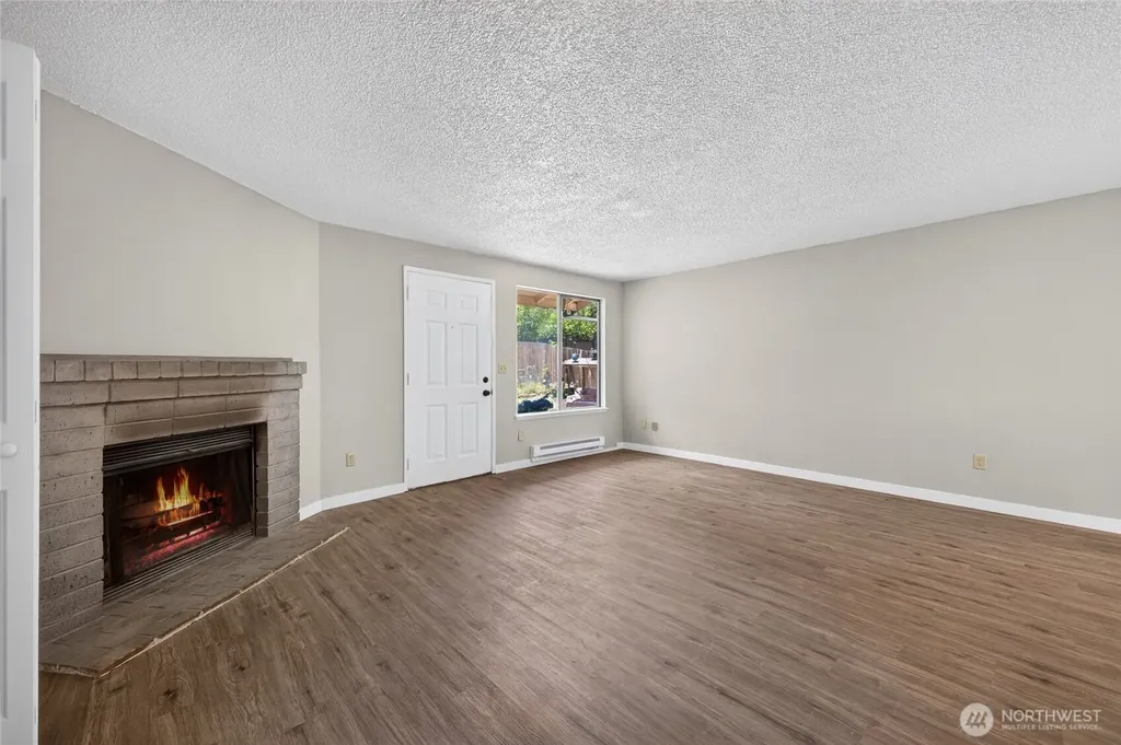 7655 E Karen Lane Port Orchard WA 98366