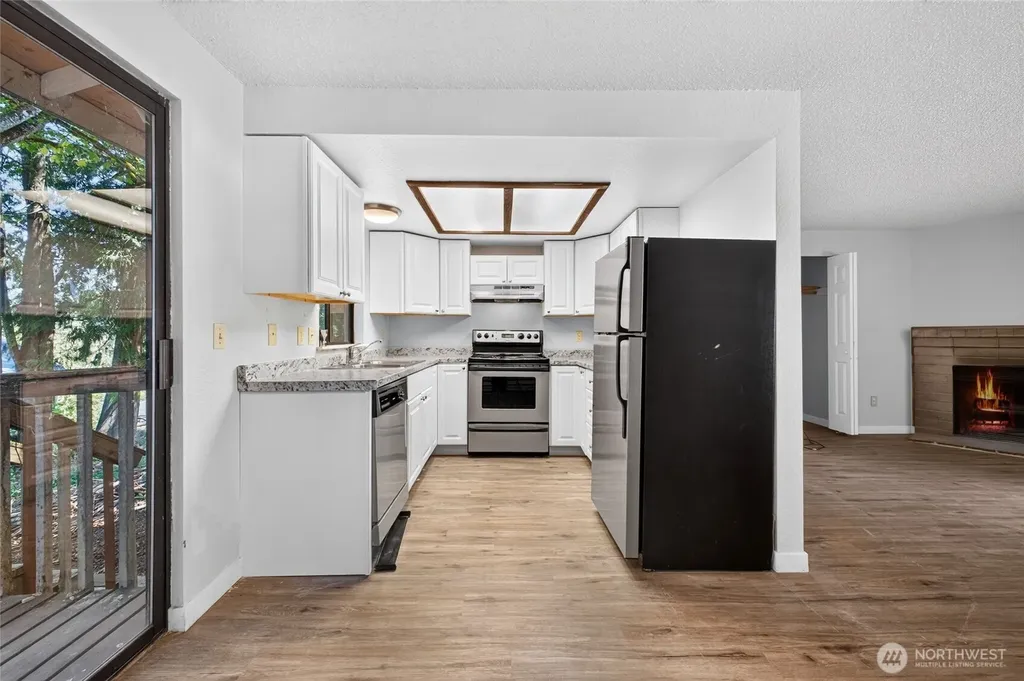 7655 E Karen Lane Port Orchard WA 98366