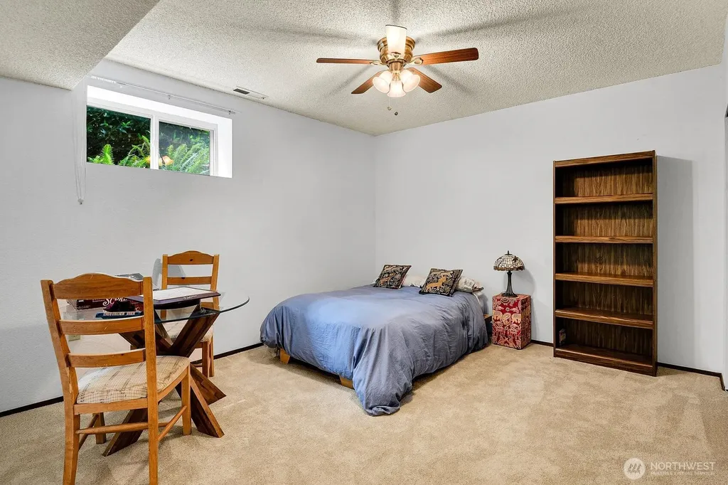 24520 SE 24th Street Sammamish WA 98075