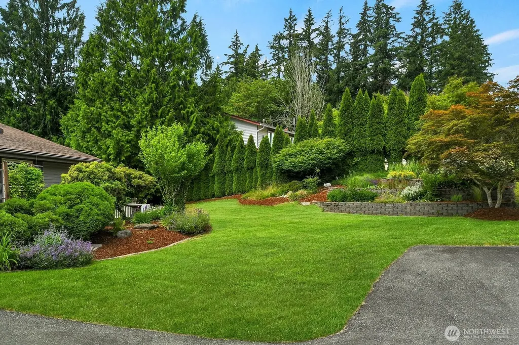 24520 SE 24th Street Sammamish WA 98075
