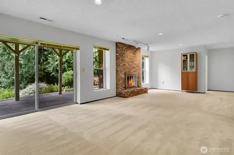 24520 SE 24th Street Sammamish WA 98075