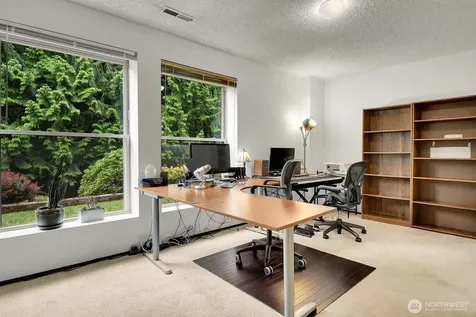 24520 SE 24th Street Sammamish WA 98075