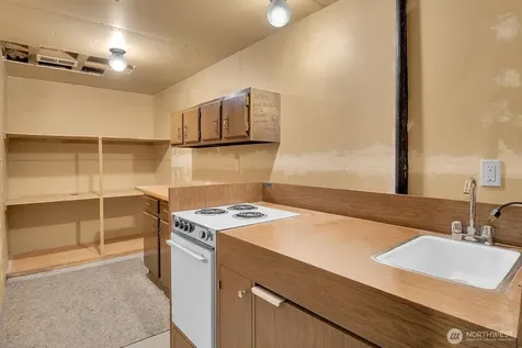 24520 SE 24th Street Sammamish WA 98075