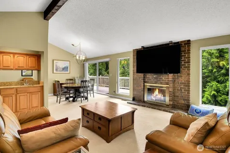 24520 SE 24th Street Sammamish WA 98075