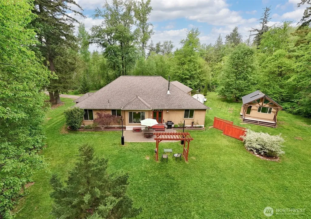 2139 H St Road Blaine WA 98230