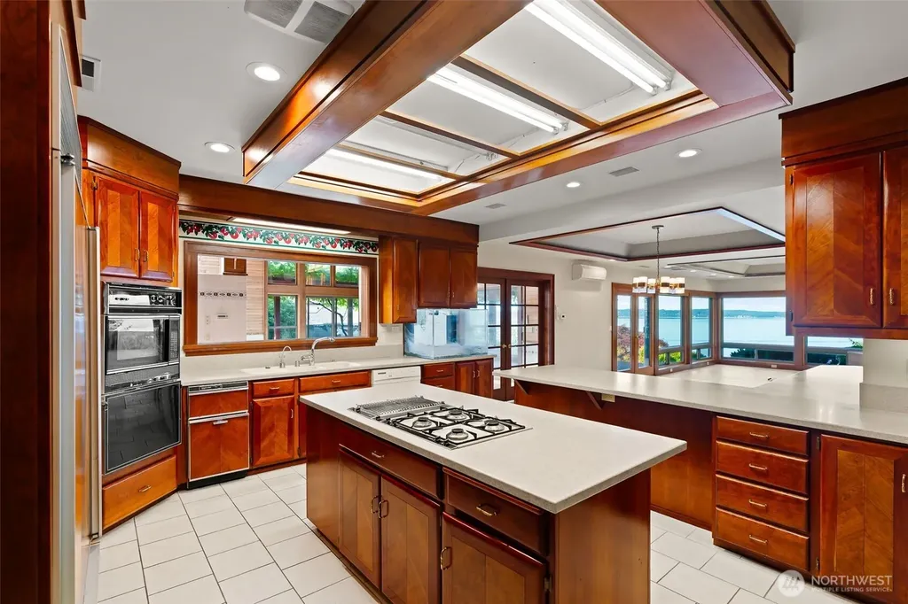 30 Silver Beach Drive Steilacoom WA 98388