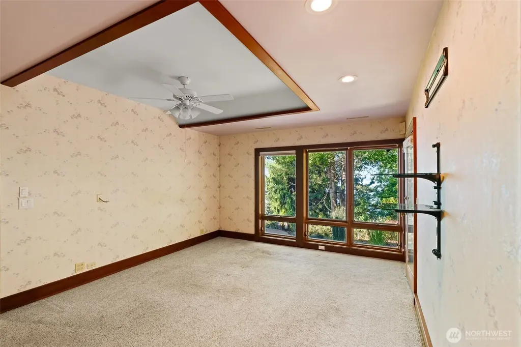 30 Silver Beach Drive Steilacoom WA 98388