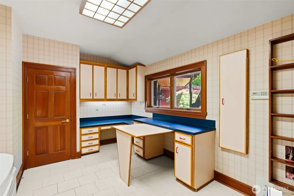 30 Silver Beach Drive Steilacoom WA 98388
